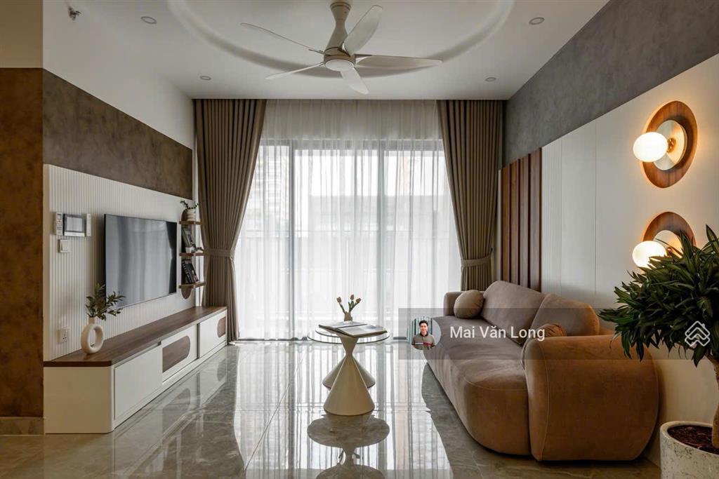 Bán căn 2pn 2wc celesta rise 80m2  ban công đông bắc  hàng đẹp giá 5,65 tỷ