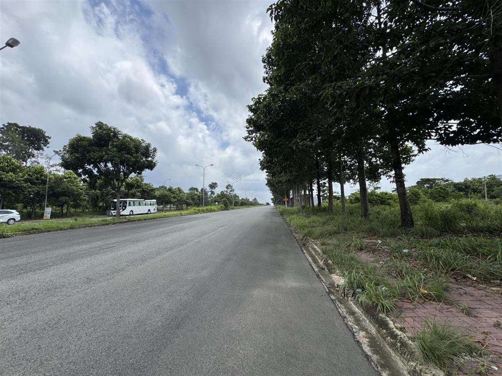 Cần bán nhanh đường 25m đối diện trường học dự án hud nhơn trạch