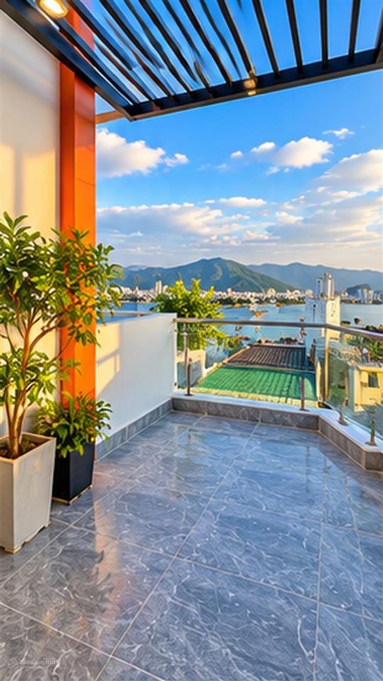 Bán nhà 3 tầng khu đường tháp bà trung tâm thành phố nha trang, 3pn, 4wc, 1 thờ, 1 bếp, giá 5,35 tỉ