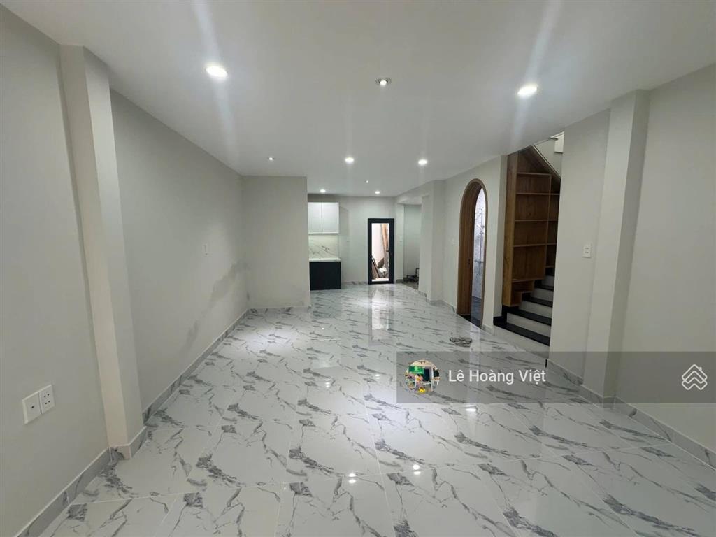 Chỉ 4.39 tỷ  có ngay nhà nguyễn thái sơn  56m2 đất  đang cho thuê  3 phòng ngủ