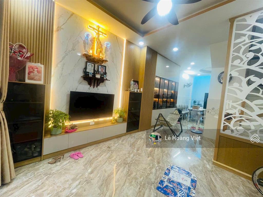 Chủ ngợp cần bán cực gấp  nhà đẹp ngay khu phân lô nguyễn oanh  3 tầng lầu  chỉ 6.2t
