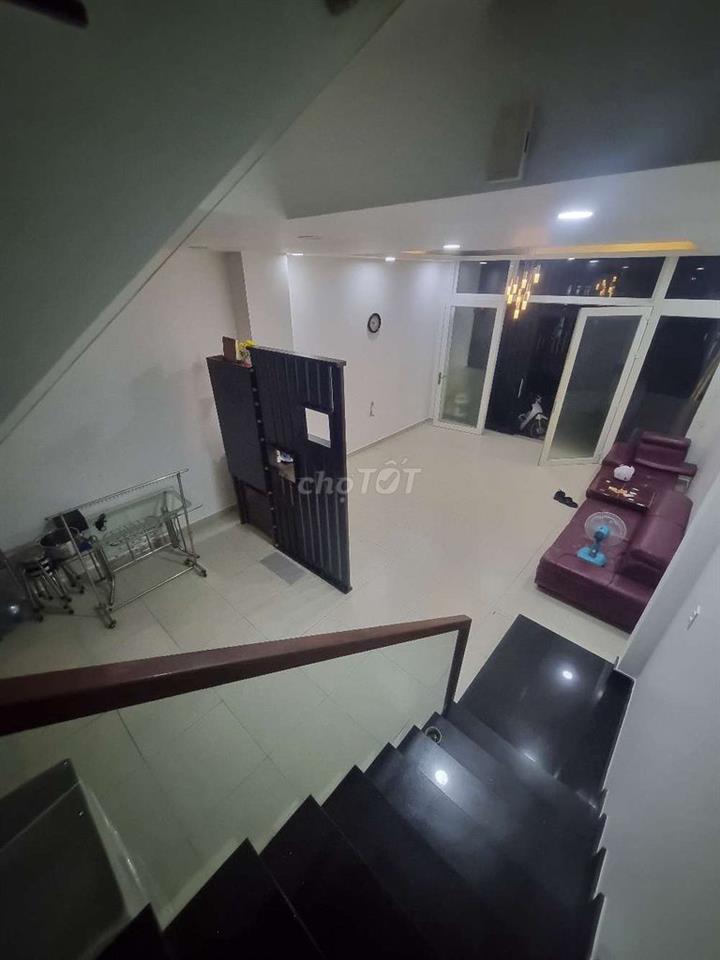 Nhà 58m2 3 tầng hẻm xe hơi Thạnh Lộc Q12 nhỉnh 5 tỷ