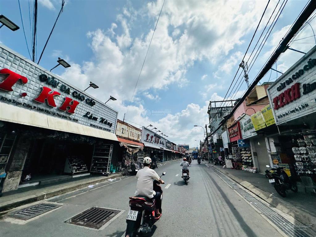 Siêu hiếm (10x65m) mặt tiền giá siêu rẻ gần kha vạn cân 30 tỷ có 27 phòng trọ