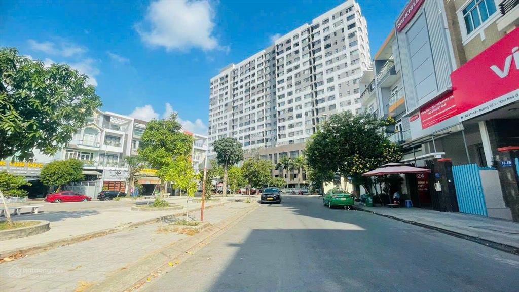 Siêu hiếm 270m ngang (10mx27m) đất biệt thự kdc areco ngay công viên giá 100tr/m ở & làm vp
