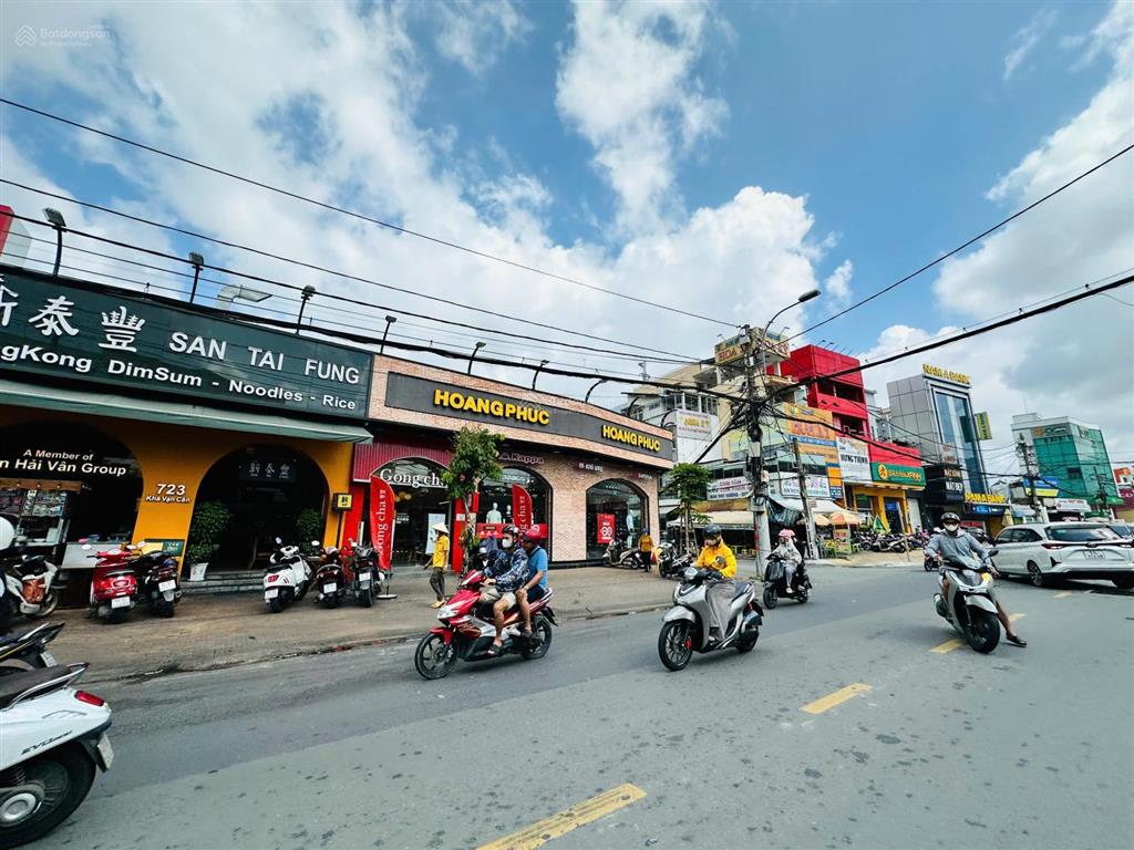 Siêu phẩm linh tây sát kha vạn cân chợ thủ đức ngang (7,2mx24,3) 175m2 hẻm ô tô 7m giá 14 tỷ