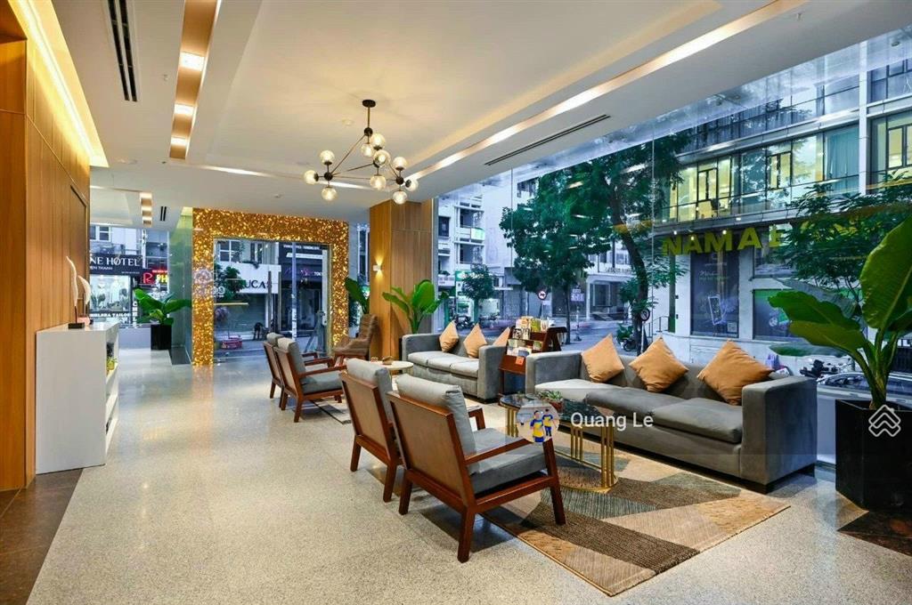 Cô tôi đi định cư nên cần bán gấp nhà siêu vị trí mt trường sơn 20x32m trệt + 2 lầu, chỉ 85 tỷ tl