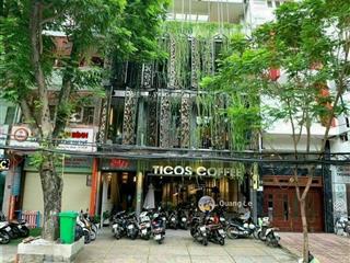 Cô tôi đi định cư nên cần bán gấp nhà siêu vị trí mt trường sơn 20x32m trệt + 2 lầu, chỉ 85 tỷ tl