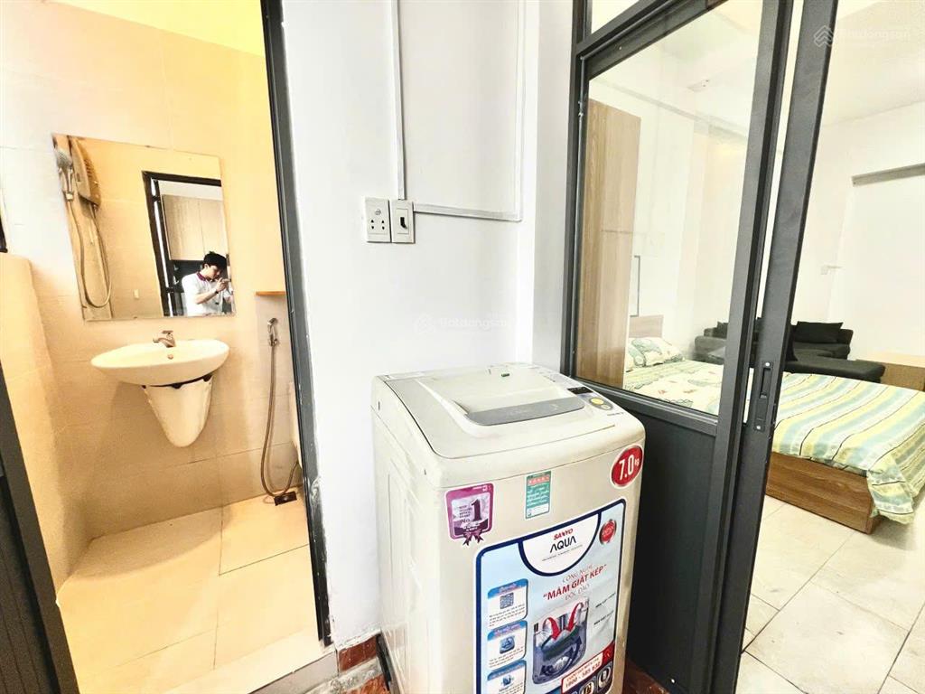 1pn tách bếp thảo điền q2  phòng rộng 45m2 full nội thất, giờ giấc tự do, an ninh, giá siêu tốt