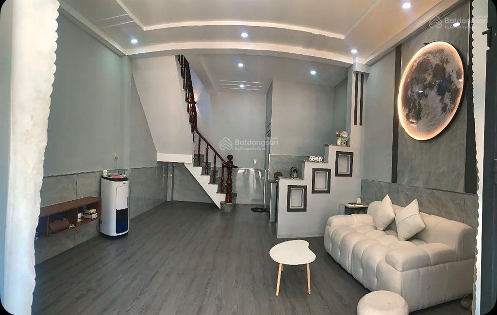 Bán gấp nhà riêng tại hà duy phiên, 2pn 2wc, hẻm oto