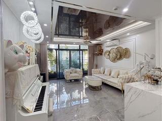 Bán căn view hồ đông nam green bay mễ trì 65m² 2pn  2wc căn full nội thất siêu sang