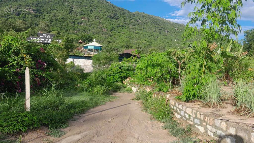 Bán lô đất full thổ ngay kdl hồ kênh hạ giá đầu tư