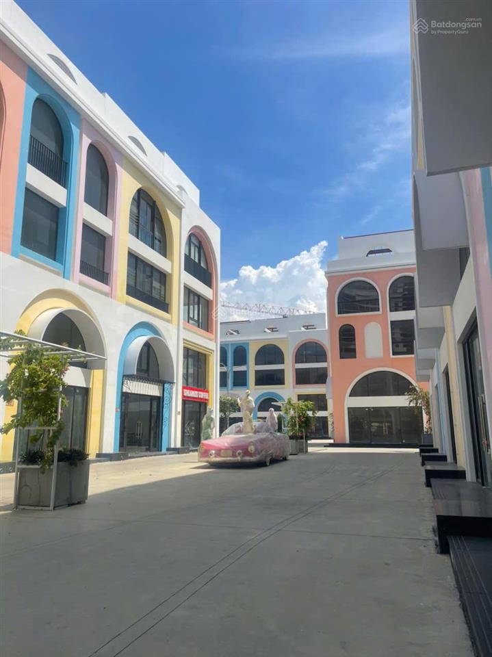 Giảm sâu, cắt lỗ shophouse mặt tiền phạm văn đồng vega city nha trang