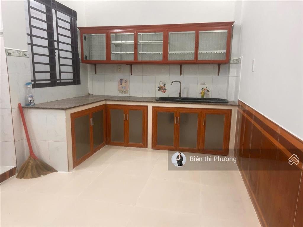 Cho thuê nr tại kha vạn cân, 12 triệu, 80m2, 4pn, 2wc, 2 tầng