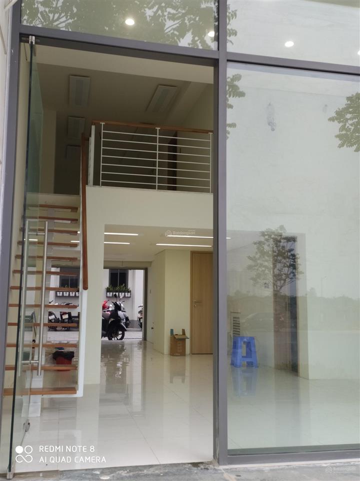 Cho thuê t1 + gác lửng, diện tích sử dụng 80m2 tại kđt the manor central park giá 10 triệu/th full