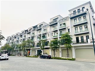 Tôi cần cho thuê căn góc 3 mặt thoáng 100m2x5 tầng giá chỉ 45tr có thang máy tiện lợi