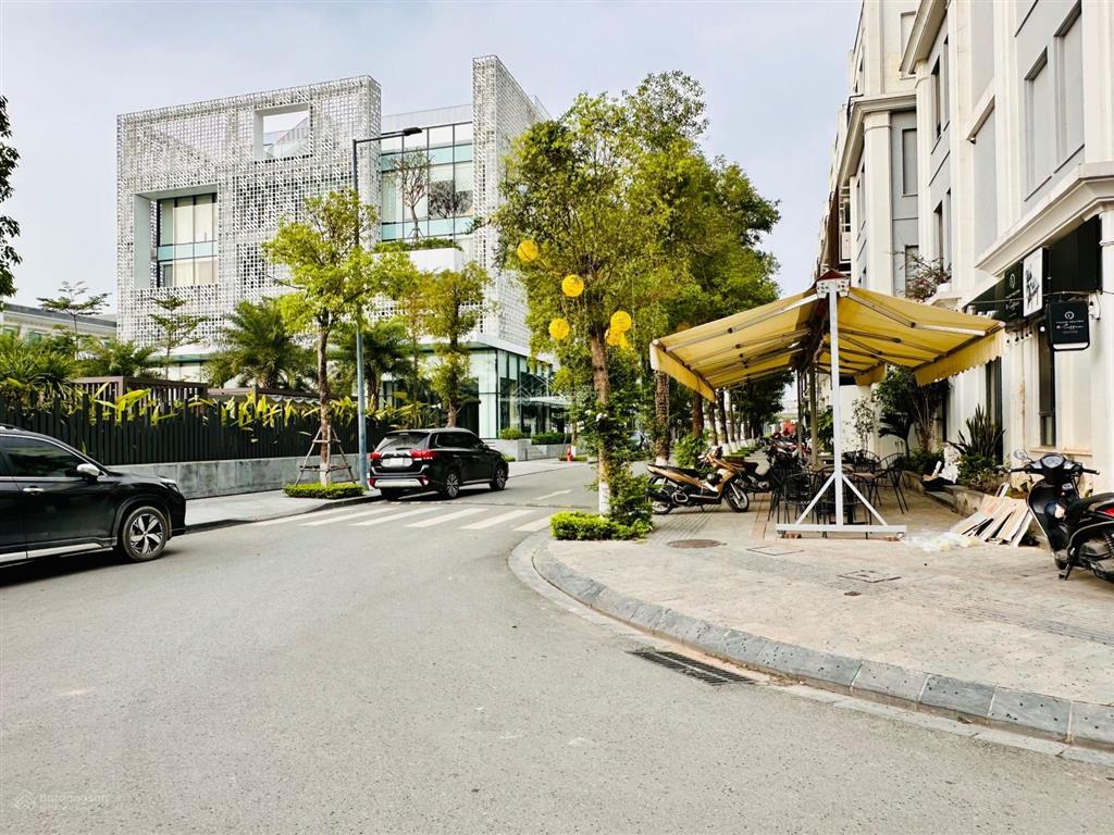 Bán các căn shop 99m2 rẻ nhất tại the manor central park hoàng mai