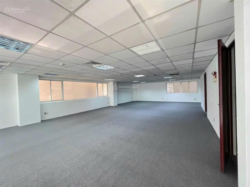 Cho thuê sàn văn phòng lầu 1 tòa nhà mt tân cảng dt 100m2  giá 21 tr