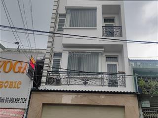 Nhà mặt tiền đường c18, trệt 3 lầu 5 phòng, bàn giao nhà mới