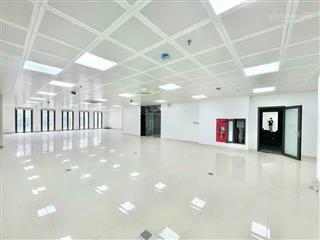 Cho thuê văn phòng mt đường hoàng văn thụ, dt 100m2  12$/m2 bao pql, nước