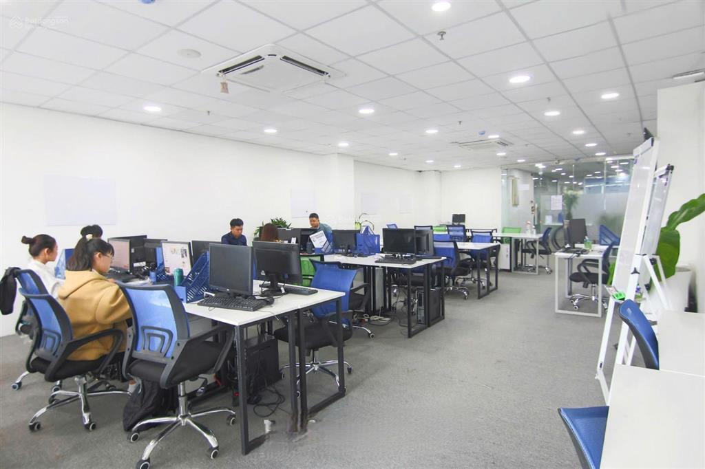 Văn phòng đường bạch đằng, diện tích 200m2, sàn lầu 5, trống sẵn!