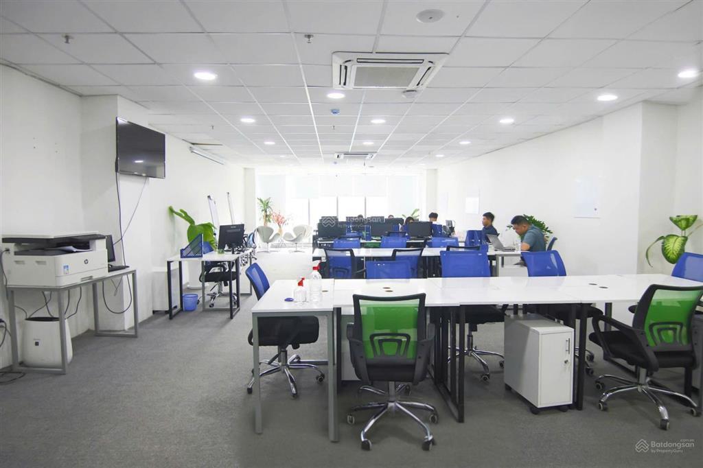 Văn phòng đường bạch đằng, diện tích 200m2, sàn lầu 5, trống sẵn!