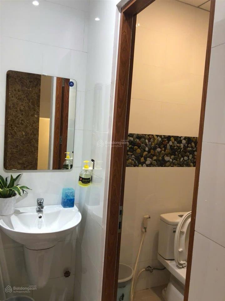Văn phòng mặt tiền hoàng văn thụ, diện tích 112m2 lầu 5! sàn trống bàn giao ngay.