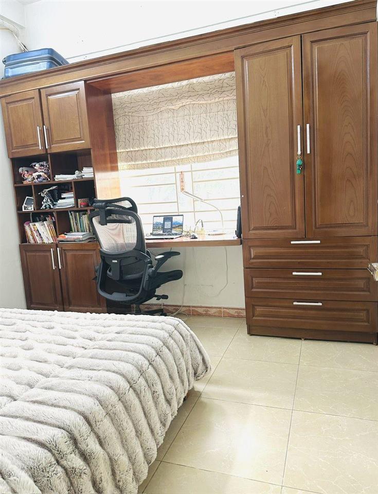 Siêu hiếm, bán chung cư 2 p ngủ ct6 kdt định công, lô góc 2 mặt phố, thông thẳng ra vành đai 2.5