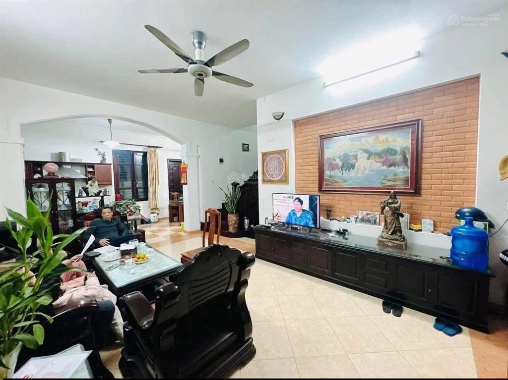 Biệt thự kiểu pháp, 50 tỷ cho 150m2x4 tầng, kdt đáng sống bậc nhất hn, yên tĩnh, trong lành,uy nghi