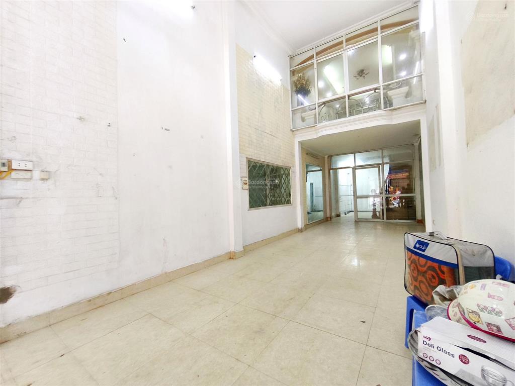 Bán nhà 4 tầng mặt phố trương định, vị trí đẹp, vỉa hè kinh doanh sầm uất, thích hợp văn phòng, ctl