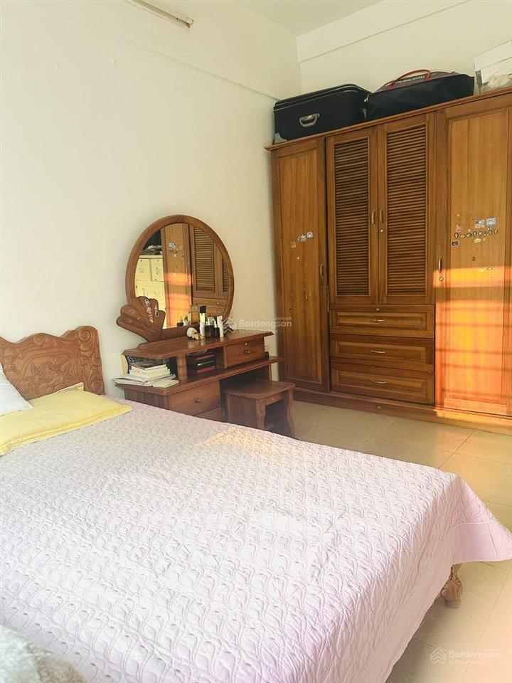 Chủ cần tiền bán gấp, bán chung cư 3 ngủ, 2wc 183 hoàng văn thái, 6,9 tỷ, lô góc, view biệt thự