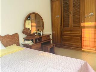 Chủ cần tiền bán gấp, bán chung cư 3 ngủ, 2wc 183 hoàng văn thái, 6,9 tỷ, lô góc, view biệt thự