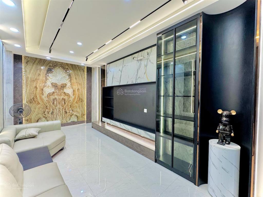 Duy nhất trong phân khúc, bán nhà 9tỷ  28m2x6 tầng phố lò đúc, 30m ra mặt phố, full nội thất đẹp