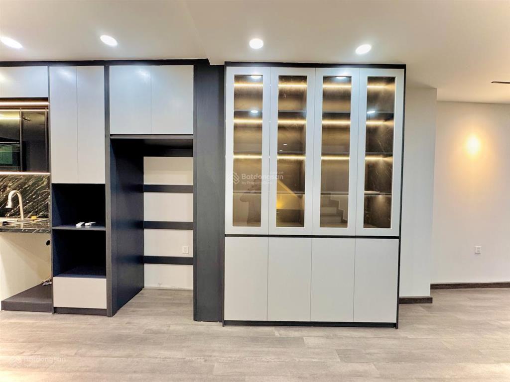Duy nhất trong phân khúc, bán nhà 9tỷ  28m2x6 tầng phố lò đúc, 30m ra mặt phố, full nội thất đẹp
