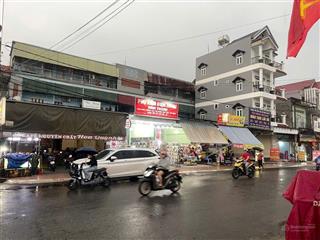 Cần bán nhanh nhà 1 trệt 3 lầu có hoàn công & 1 quán cafe 4 kiot đang cho thuê