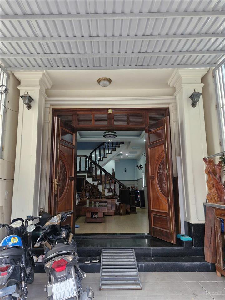 Cần bán gấp nhà đẹp sổ hồng riêng