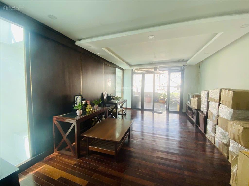 Bán gấp nhà 3 lầu mặt tiền giá chỉ 7,9 tỷ phường vĩnh phú
