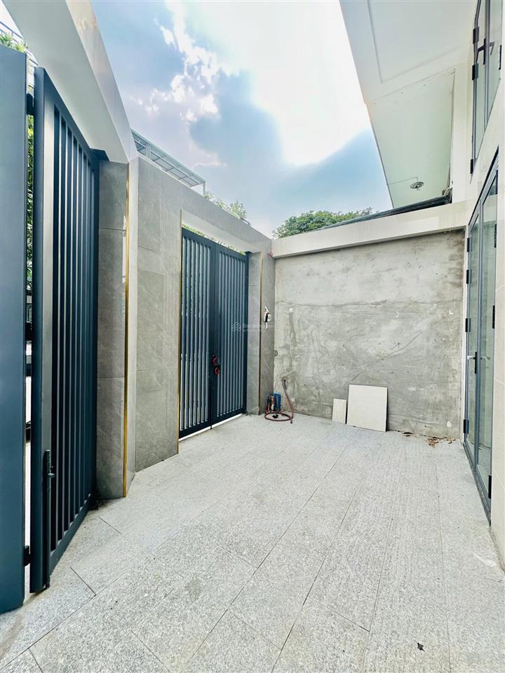 Cho thuê nhà góc hai mặt tiền hẻm 182/5a lê văn sỹ, phú nhuận, tp.hcm