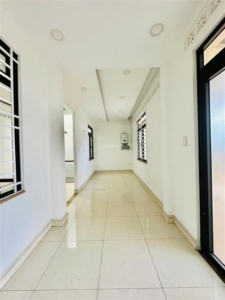 Cho thuê nhà mặt tiền 169c hoa lan, cầu kiệu, tp.hcm
