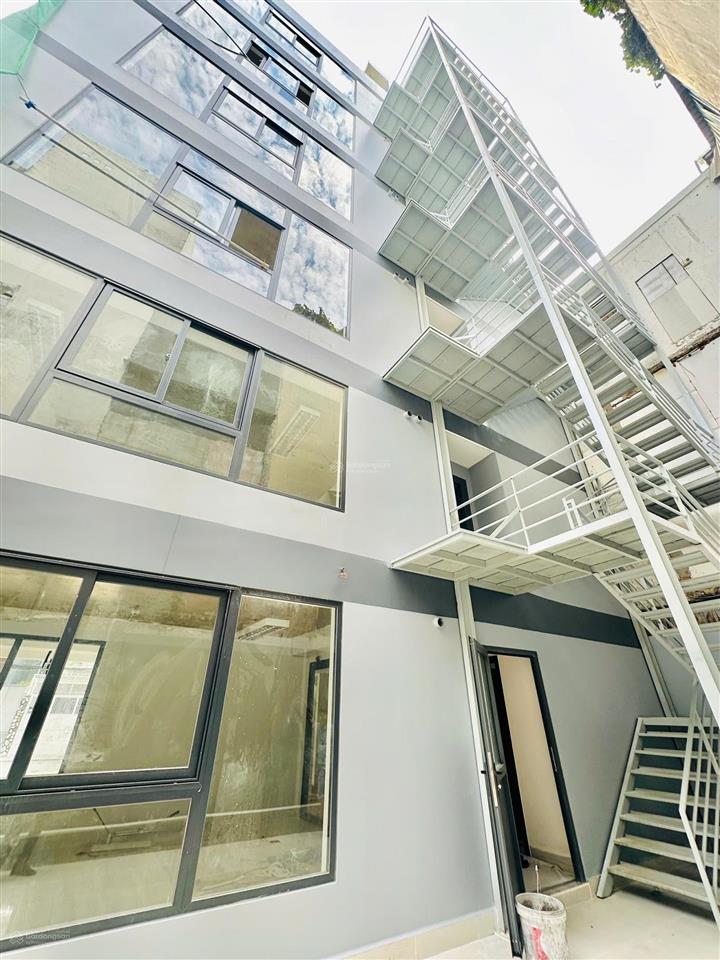 Cho thuê nhà ngang 9m số 656/2a cách mạng tháng tám, nhiêu lộc, tp.hcm