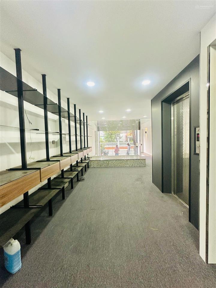 Cho thuê nhà mặt tiền 39b lam sơn  hầm 6 tầng  dtsd hơn 600m2
