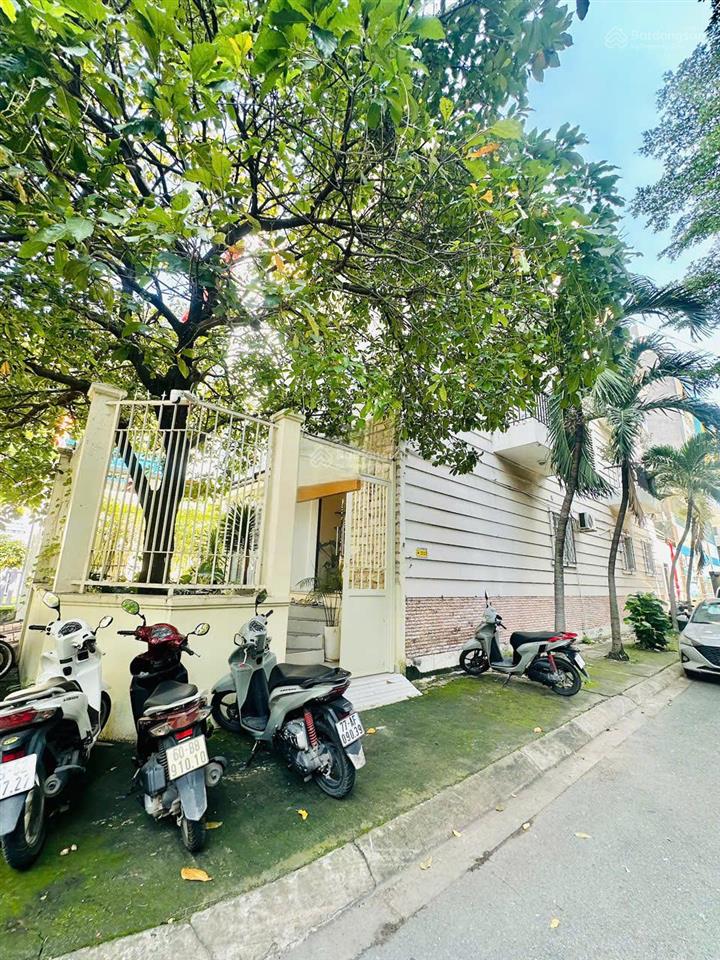 Cho thuê nhà nguyên căn thiết kế biệt thự sân vườn 1/2a đường võ oanh, thạnh mỹ tây, tp.hcm