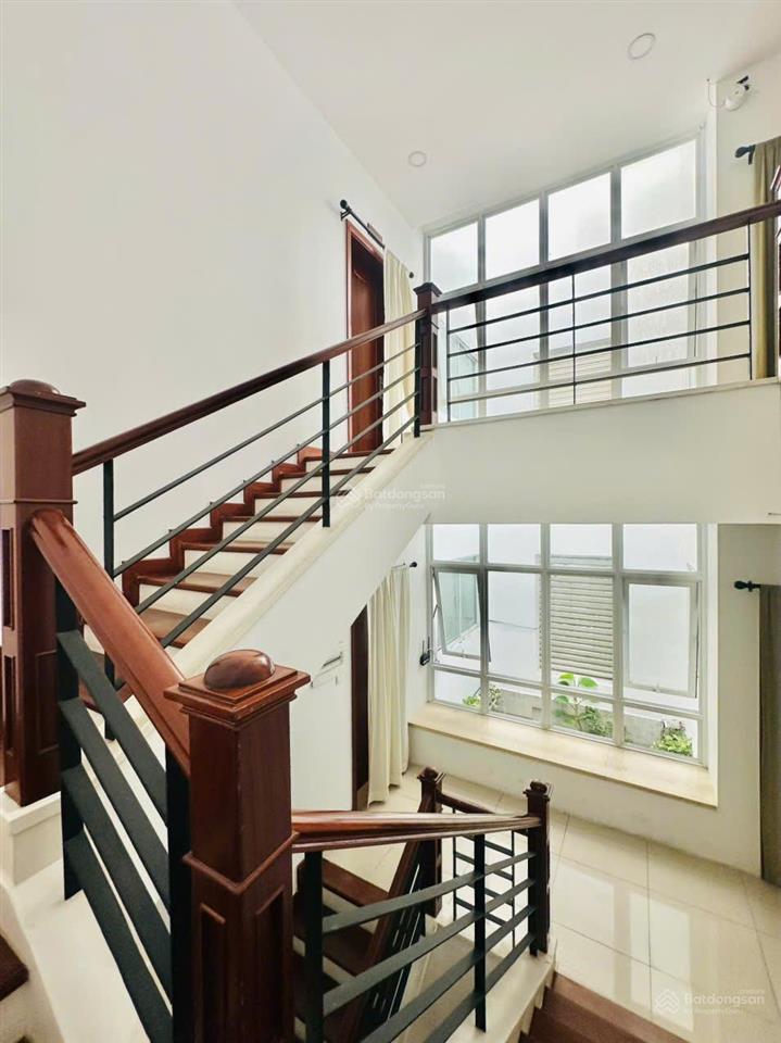 Cho thuê nhà nguyên căn thiết kế biệt thự sân vườn 1/2a đường võ oanh, thạnh mỹ tây, tp.hcm