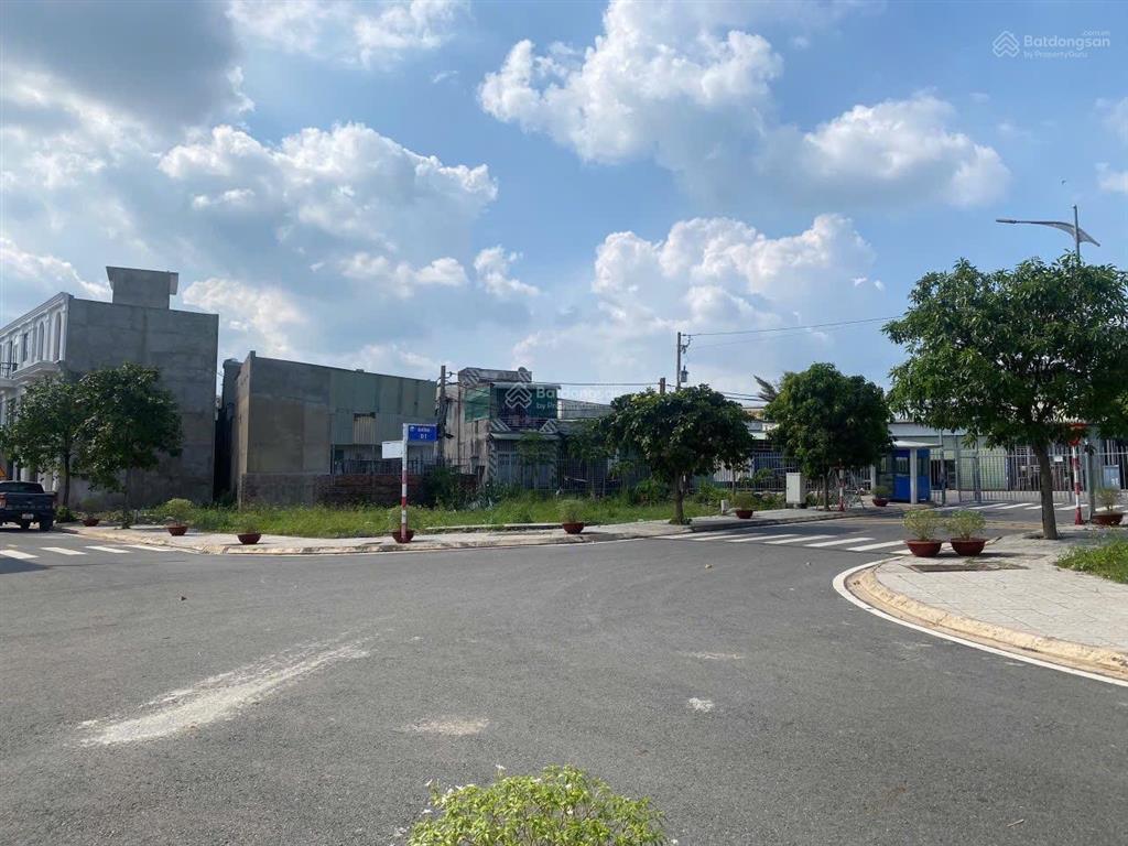 Bán đất tại phan văn hớn, 2,1 tỷ, 85m2, mặt tiền 16m, pháp lý n 16m, pháp lý đầy đủ, nhiều tiện ích