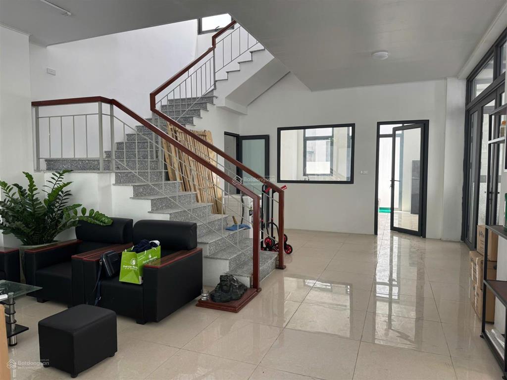 Biệt thự song lập an quý villa 180m2  view công viên, hồ điều hòa  vị trí đẹp kđt nam cường