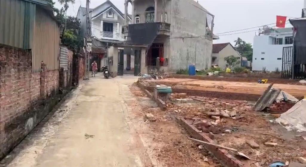 Bán 80m2 đất phú nghĩa  ô tô vào nhà  mặt tiền 6,5m  ngay quốc lộ 6  pháp lý chuẩn