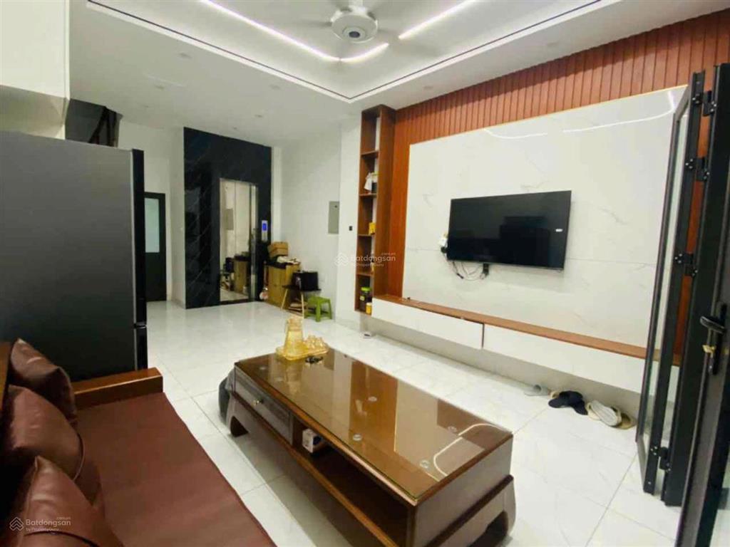 Chính chủ bán nhà trung tâm hà đông  ô tô đỗ  5 tầng  giá 9,5 tỷ