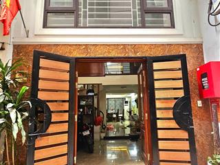 Bán nhà tại địa chỉ 43 ngõ 1395 giải phóng hoàng mai 35m2 6 tầng ngõ thông ba gác tránh giá 8.5 tỷ