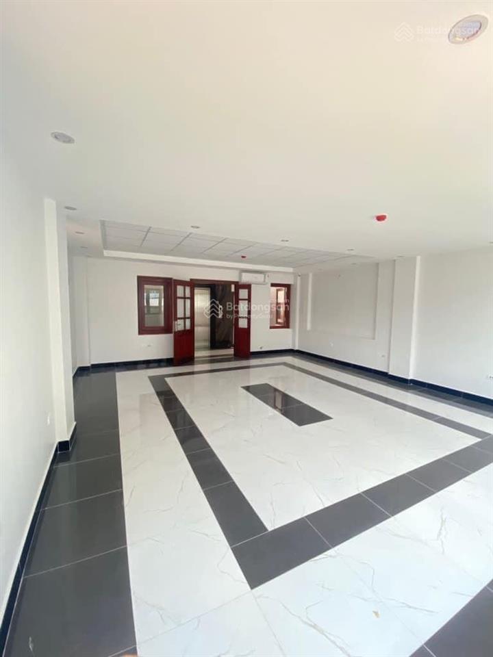 33 tỷ nhỉnh cần bán nhà phân lô phố láng hạ, 90m mặt tiền 6m, ngõ ô tô tránh sát vành đai 1