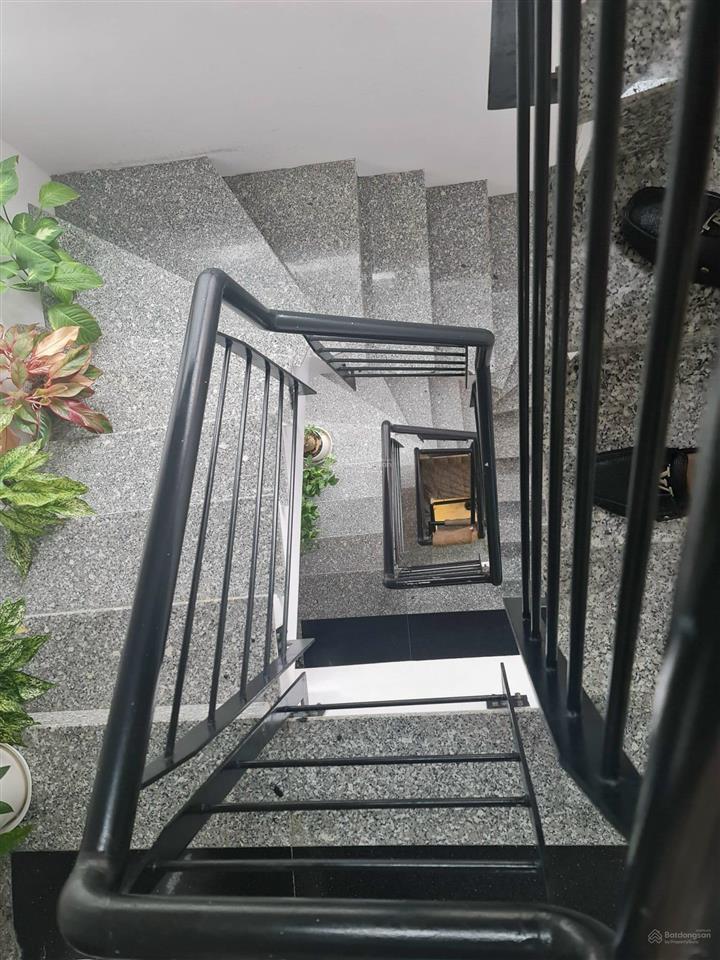 Cần bán gấp căn phân lô tại thái hà 90m2 mt6m giá 30 tỷ, ngõ oto tránh, gần phố, kinh doanh