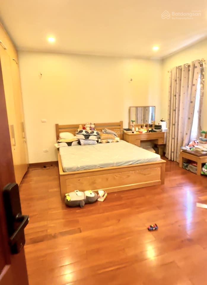 Cực hiếm phân lô phố trần đại nghĩa 100m2 mặt tiền 7m 2 thoáng oto tránh, gần phố giá 28 tỷ